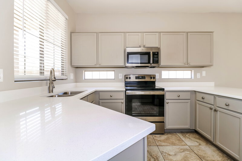 1,945/Mo, 11388 W Mohave St Avondale, AZ 85323 Kitchen View