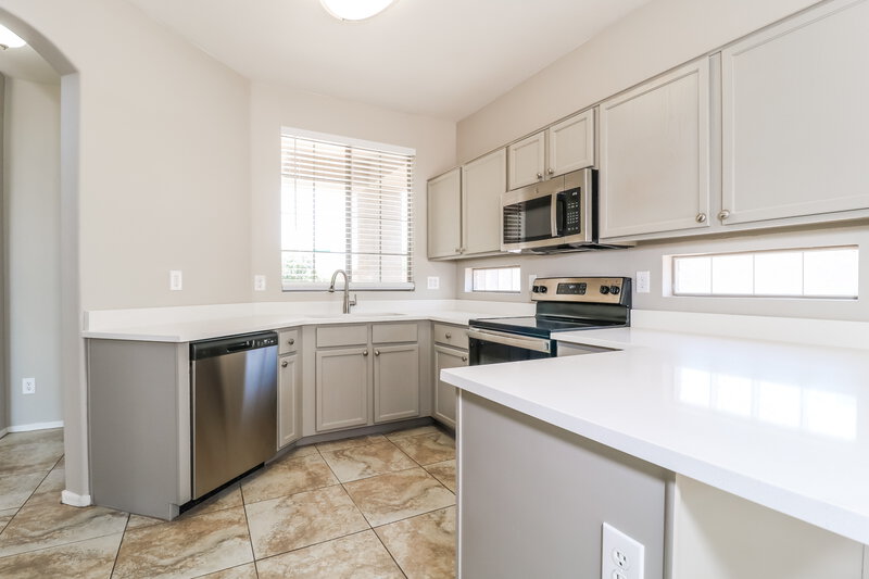 1,945/Mo, 11388 W Mohave St Avondale, AZ 85323 Kitchen View 2