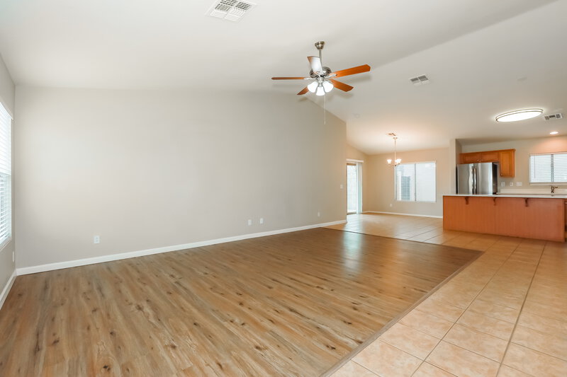 1,940/Mo, 39433 N Parisi Cir San Tan Valley, AZ 85140 Living Room View