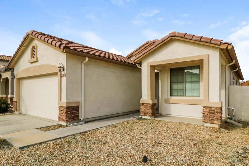 1,825/Mo, 25826 W Pleasant Ln Buckeye, AZ 85326 Front View