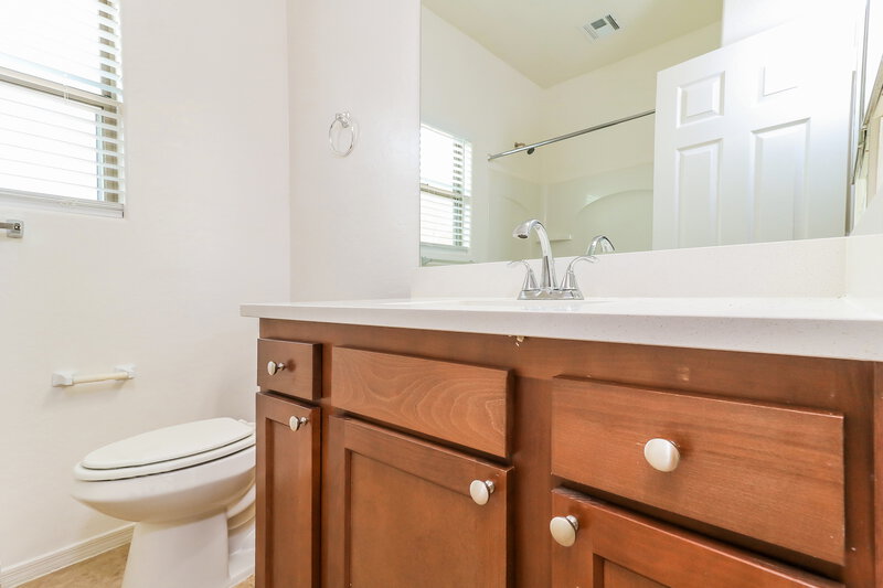 1,825/Mo, 25826 W Pleasant Ln Buckeye, AZ 85326 Bathroom View