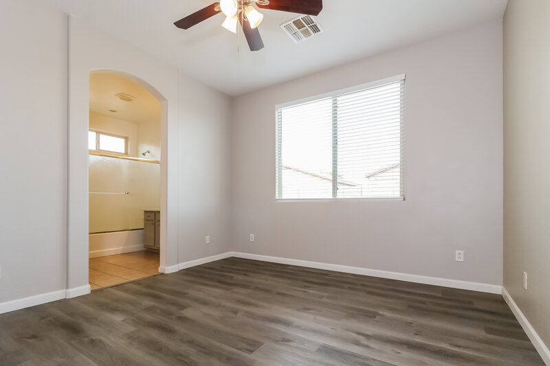 2,200/Mo, 17672 W Maricopa St Goodyear, AZ 85338 Main Bedroom View