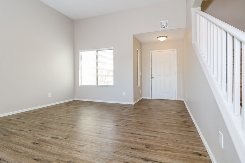 2,470/Mo, 7412 S 37th Dr Phoenix, AZ 85041 Living Room View