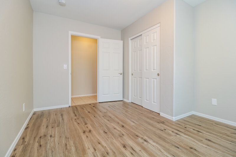 2,470/Mo, 7412 S 37th Dr Phoenix, AZ 85041 Main Bedroom View 2