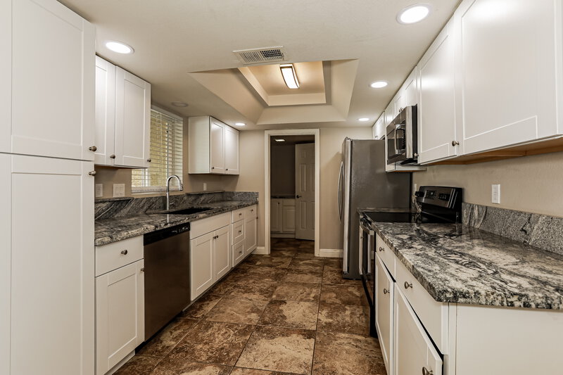 2,455/Mo, 2848 E Brown Rd Unit 8 Mesa, AZ 85213 Kitchen View