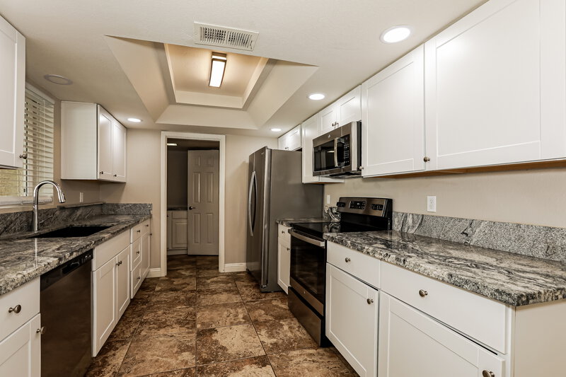 2,455/Mo, 2848 E Brown Rd Unit 8 Mesa, AZ 85213 Kitchen View 2