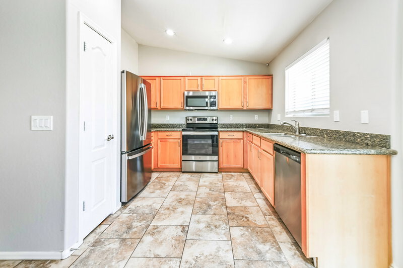 1,875/Mo, 2781 W Mira Dr Queen Creek, AZ 85142 Kitchen View