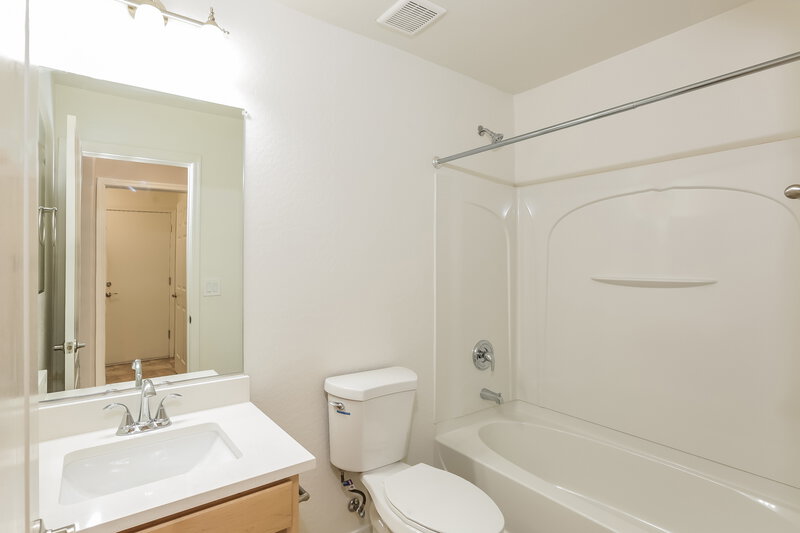 2,025/Mo, 2781 W Mira Dr Queen Creek, AZ 85142 Bathroom View