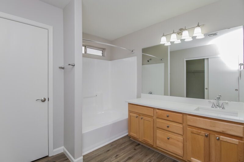 2,290/Mo, 8739 E Lindner Ave Mesa, AZ 85209 Main Bathroom View