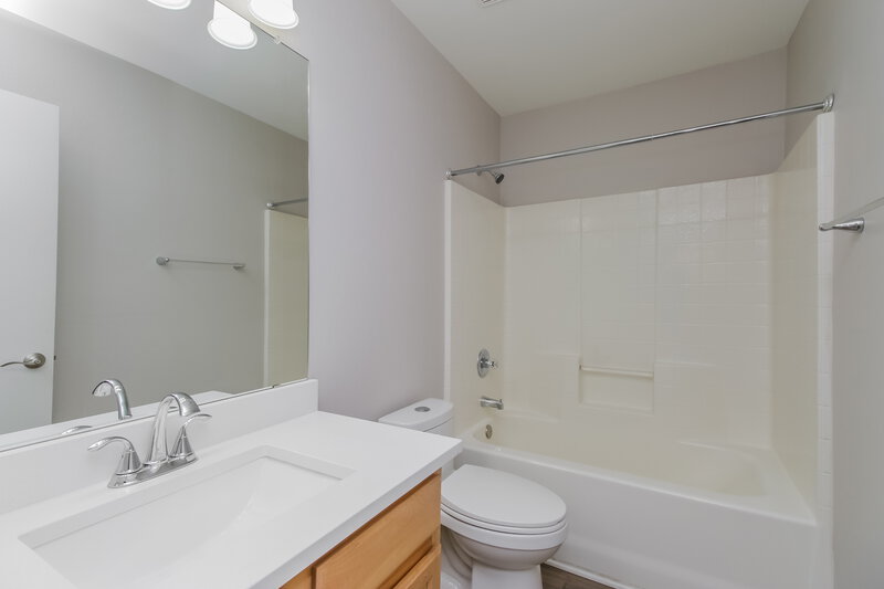 2,290/Mo, 8739 E Lindner Ave Mesa, AZ 85209 Bathroom View