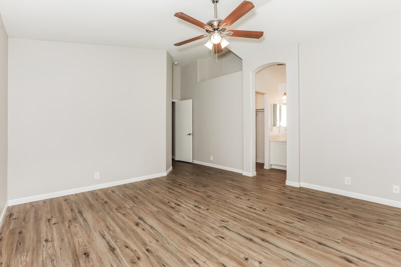 2,210/Mo, 10704 E Enid Ave Mesa, AZ 85208 Main Bedroom View