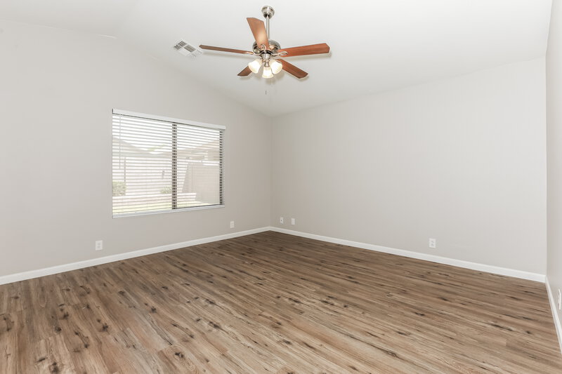 2,210/Mo, 10704 E Enid Ave Mesa, AZ 85208 Main Bedroom View 2