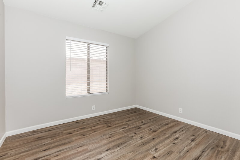 2,210/Mo, 10704 E Enid Ave Mesa, AZ 85208 Bedroom View 2