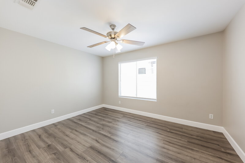 2,710/Mo, 15741 N 91st Dr Peoria, AZ 85382 Bedroom View 2