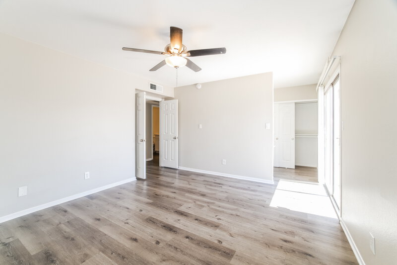 2,680/Mo, 1307 W Palo Verde Dr Chandler, AZ 85224 Main Bedroom View 2