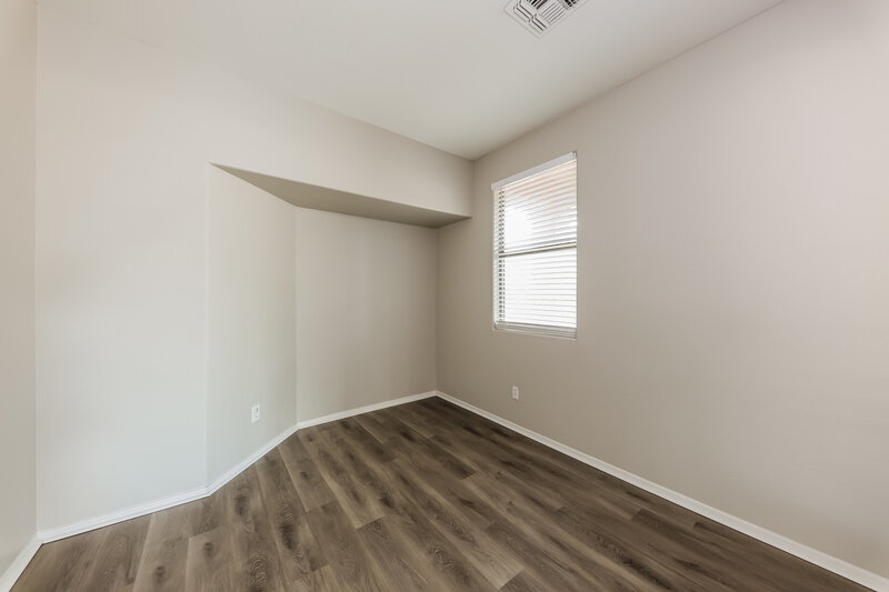 1,925/Mo, 7612 S 68th Dr Laveen, AZ 85339 Office View