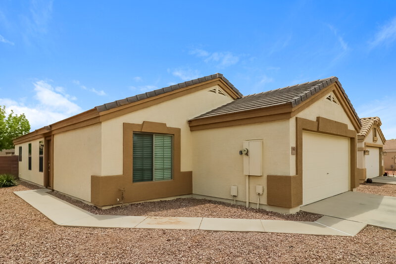 1,695/Mo, 1433 S 230th Dr Buckeye, AZ 85326 Front View