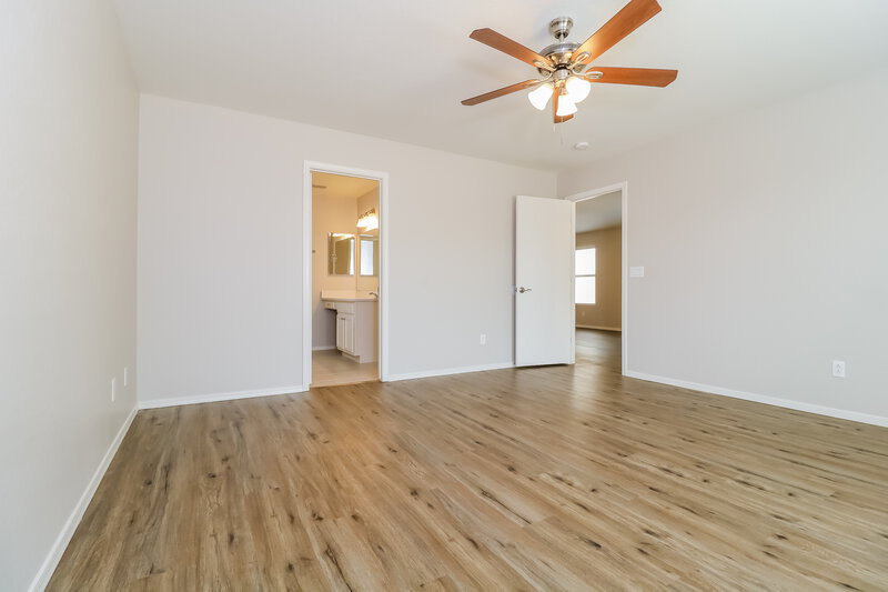 1,695/Mo, 1433 S 230th Dr Buckeye, AZ 85326 Main Bedroom View 2