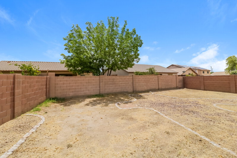 1,695/Mo, 1433 S 230th Dr Buckeye, AZ 85326 Rear View