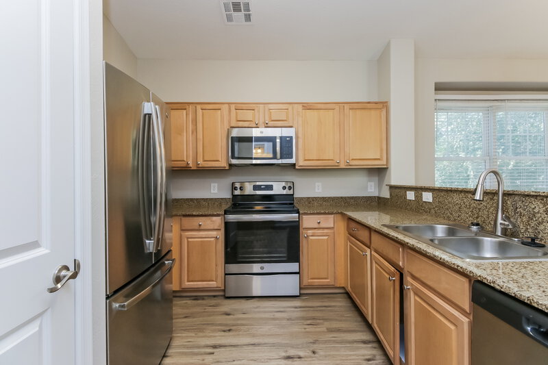 2,050/Mo, 4318 E Jasper Dr Gilbert, AZ 85296 Kitchen View