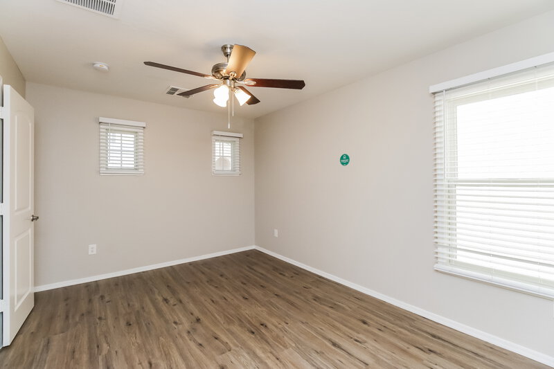 2,050/Mo, 4318 E Jasper Dr Gilbert, AZ 85296 Main Bedroom View 2