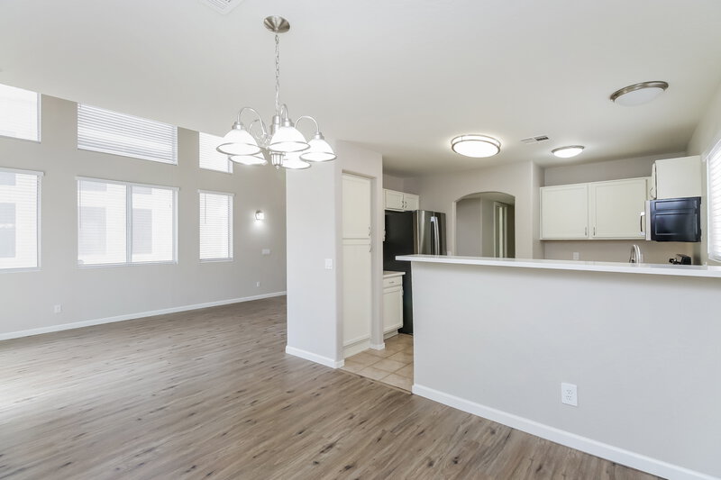 2,240/Mo, 3719 E Inverness Ave #38 Mesa, AZ 85206 Dining Room View