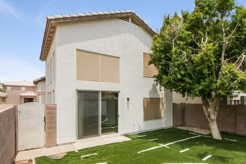 2,240/Mo, 3719 E Inverness Ave #38 Mesa, AZ 85206 Rear View