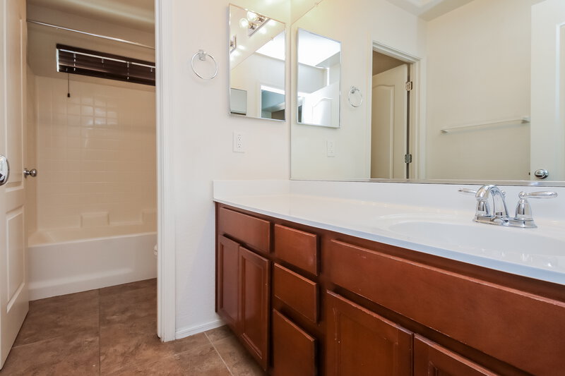 2,335/Mo, 3283 E Tulsa St Gilbert, AZ 85295 Bathroom View