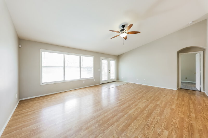 2,370/Mo, 743 W Sherri Dr Gilbert, AZ 85233 Living Room View