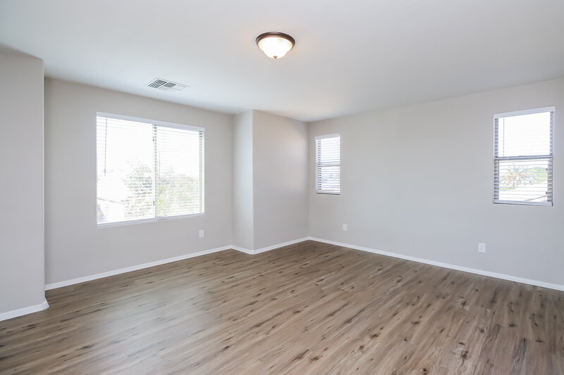 2,150/Mo, 900 W Broadway Ave Lot 83 Apache Junction, AZ 85120 Main Bedroom View