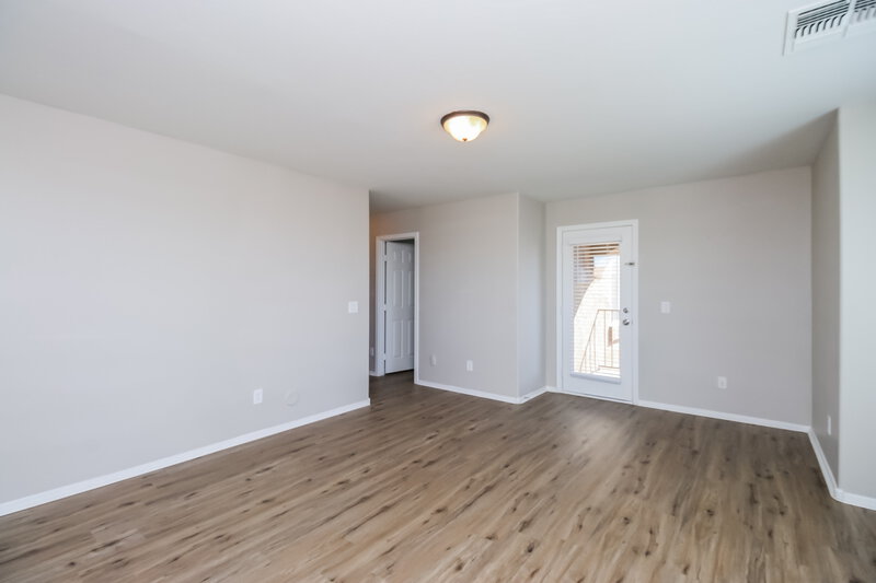 2,150/Mo, 900 W Broadway Ave Lot 83 Apache Junction, AZ 85120 Main Bedroom View 2