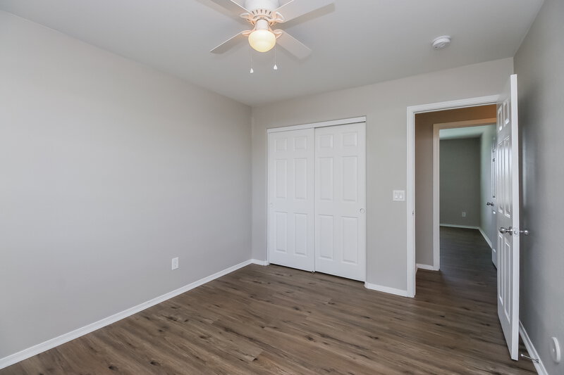 2,150/Mo, 900 W Broadway Ave Lot 83 Apache Junction, AZ 85120 Bedroom View 2