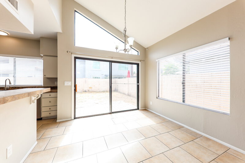 2,290/Mo, 18421 N 44th Pl Phoenix, AZ 85032 Dining Room View