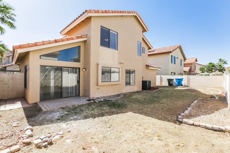 2,520/Mo, 18421 N 44th Pl Phoenix, AZ 85032 Rear View