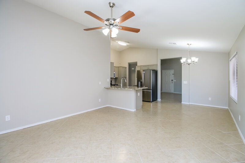 2,085/Mo, 973 E Yuma Ave Apache Junction, AZ 85119 Living Room View 2