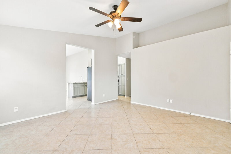 1,960/Mo, 973 E Yuma Ave Apache Junction, AZ 85119 Living Room View 2