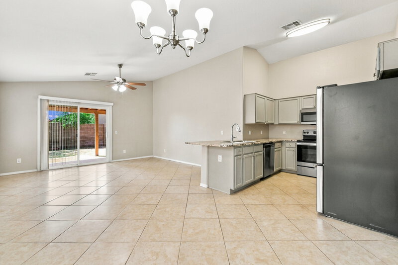 1,960/Mo, 973 E Yuma Ave Apache Junction, AZ 85119 Dining Room View