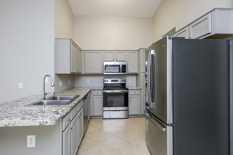2,085/Mo, 973 E Yuma Ave Apache Junction, AZ 85119 Kitchen View 2
