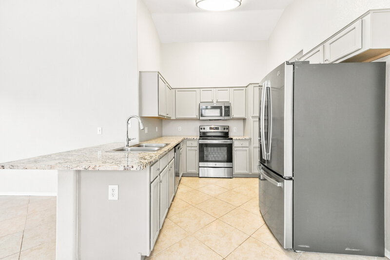 1,960/Mo, 973 E Yuma Ave Apache Junction, AZ 85119 Kitchen View