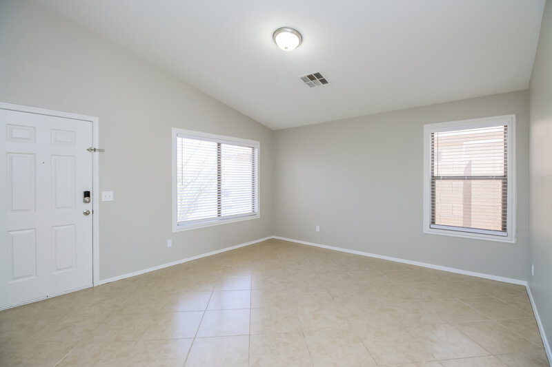2,085/Mo, 973 E Yuma Ave Apache Junction, AZ 85119 Bedroom View 2