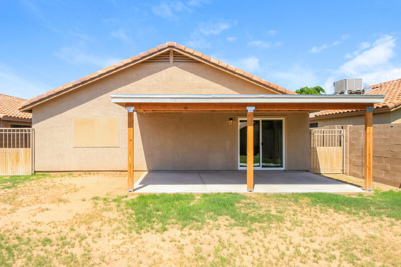 2,085/Mo, 973 E Yuma Ave Apache Junction, AZ 85119 Rear View
