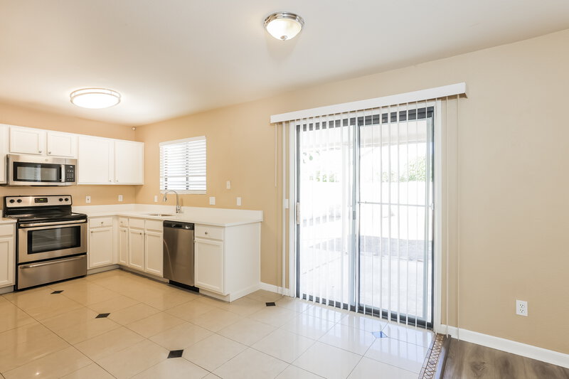 2,235/Mo, 22432 N 20th Pl Phoenix, AZ 85024 Breakfast Nook View