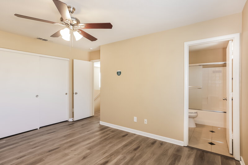 2,235/Mo, 22432 N 20th Pl Phoenix, AZ 85024 Main Bedroom View