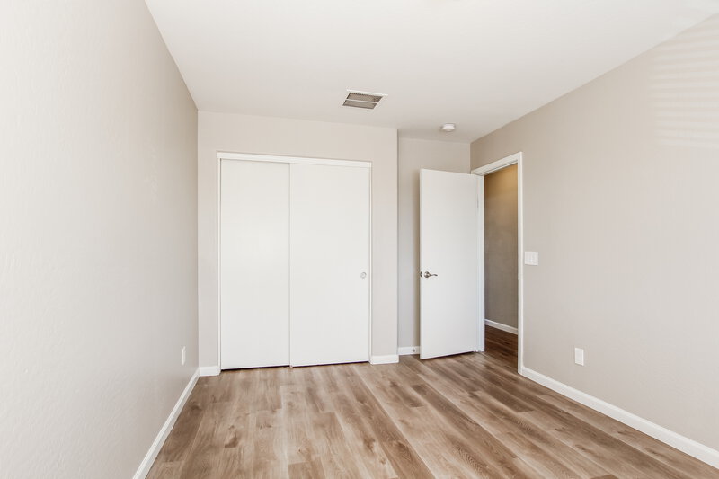 2,200/Mo, 6736 W Desert Ln Laveen, AZ 85339 Bedroom View 3