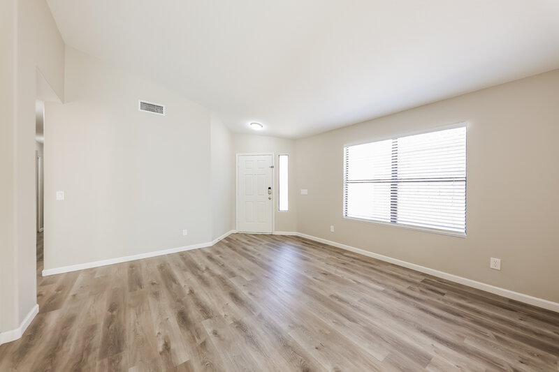 3,270/Mo, 3233 E Tonopah Dr Phoenix, AZ 85050 Living Room View 2