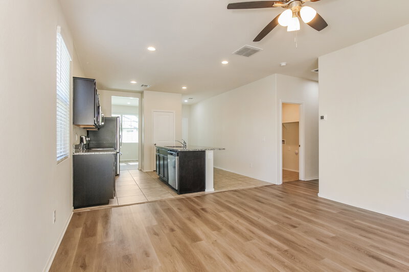 1,855/Mo, 7660 W Florence Ave Phoenix, AZ 85043 Living Room View 2