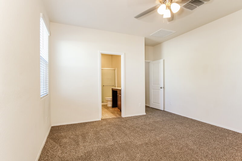 1,855/Mo, 7660 W Florence Ave Phoenix, AZ 85043 Main Bedroom View 2