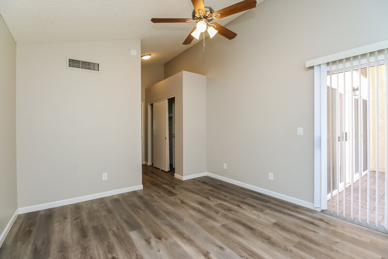 2,195/Mo, 3440 E Southern Ave Unit 1011 Mesa, AZ 85204 Main Bedroom View 2