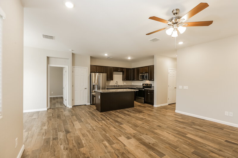 2,085/Mo, 4076 W Ardmore Rd Laveen, AZ 85339 Living Room View 2