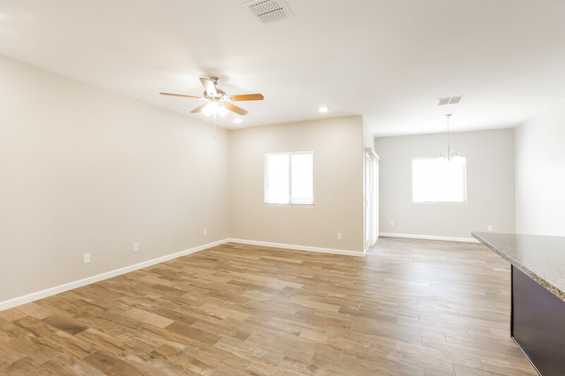 2,085/Mo, 4076 W Ardmore Rd Laveen, AZ 85339 Living Room View 3